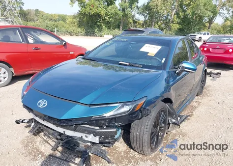 2025 Toyota Camry Se из США, поврежденный, VIN 4T1DAACK5SU168824